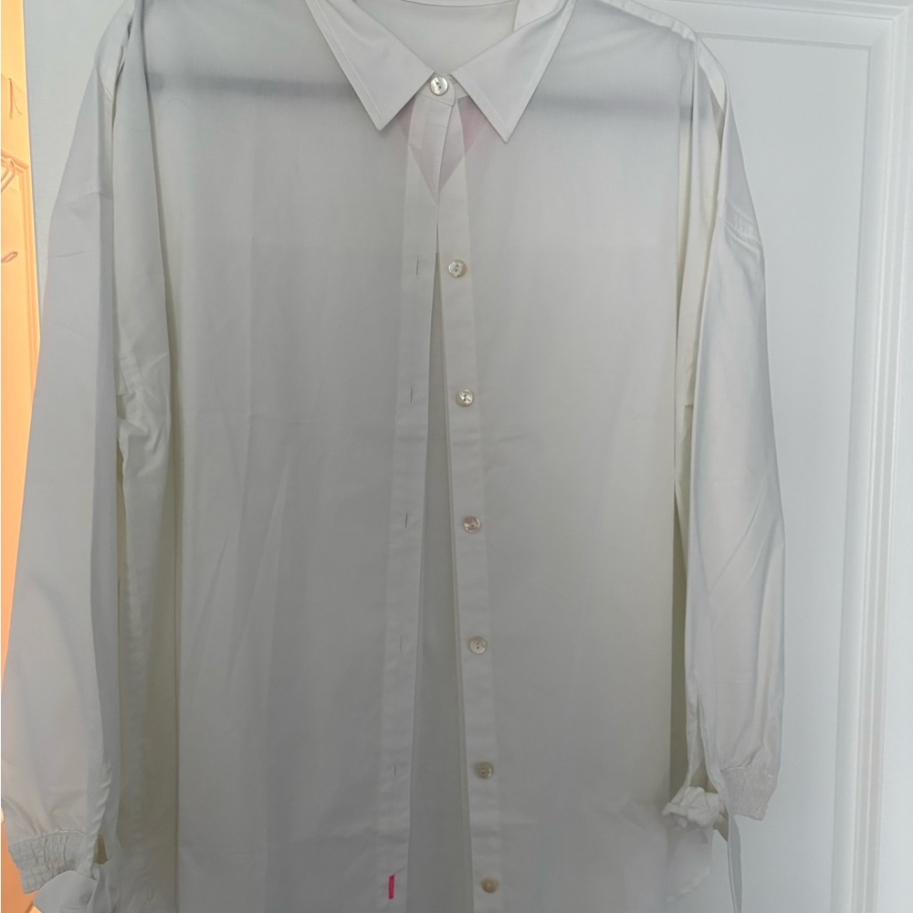 Lilly Pulitzer Classic White Button-Up Shirt